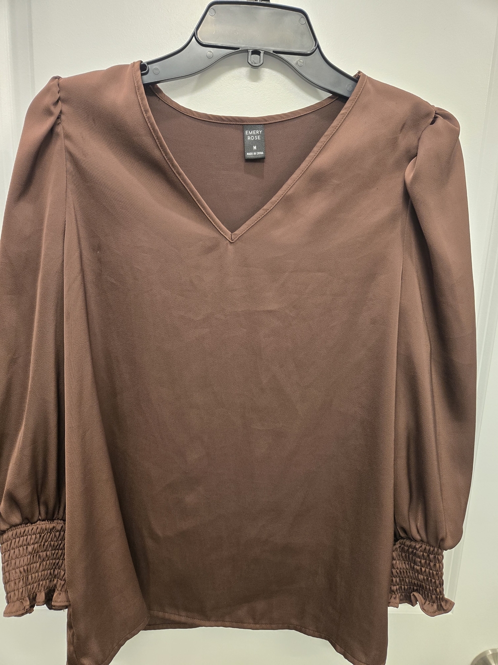 Emery Rose Brown V-Neck Smocked Cuff Blouse